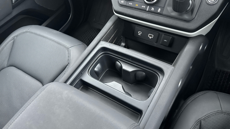 Land Rover Defender 90 Diesel 3.0 D250 Hard Top SE Auto